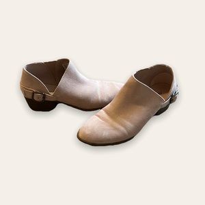 American eagle heeled booties